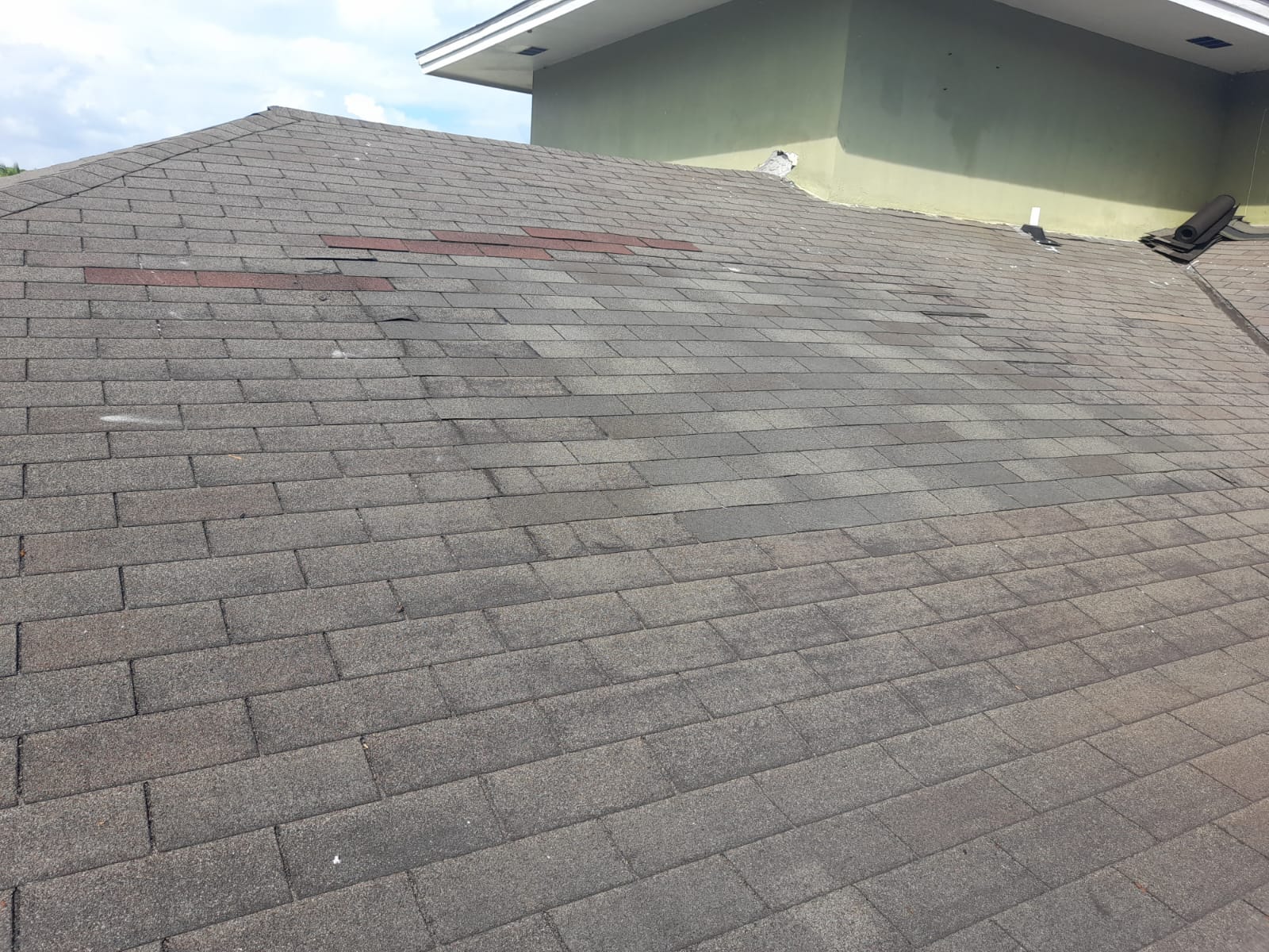 Finished roof Nassau